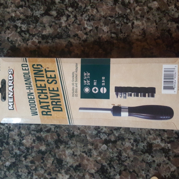 Menards Other Menards Wooden Handled Ratcheting Drive Set New 4